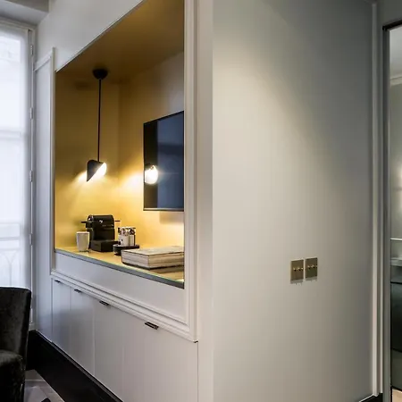 Otel Maison Armance - Esprit De France 4*